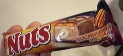 Батончик NESTLE "Nuts" со вкусом кленового пекана 60 г
